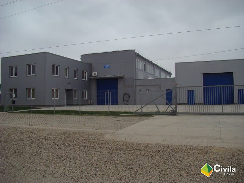 Fabrica de injecții mase plastice ETS România din Biharia — halele și platforma din față